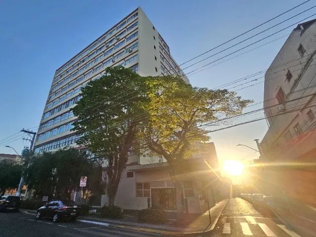 Sala comercial no Centro de Lorena (Predião)