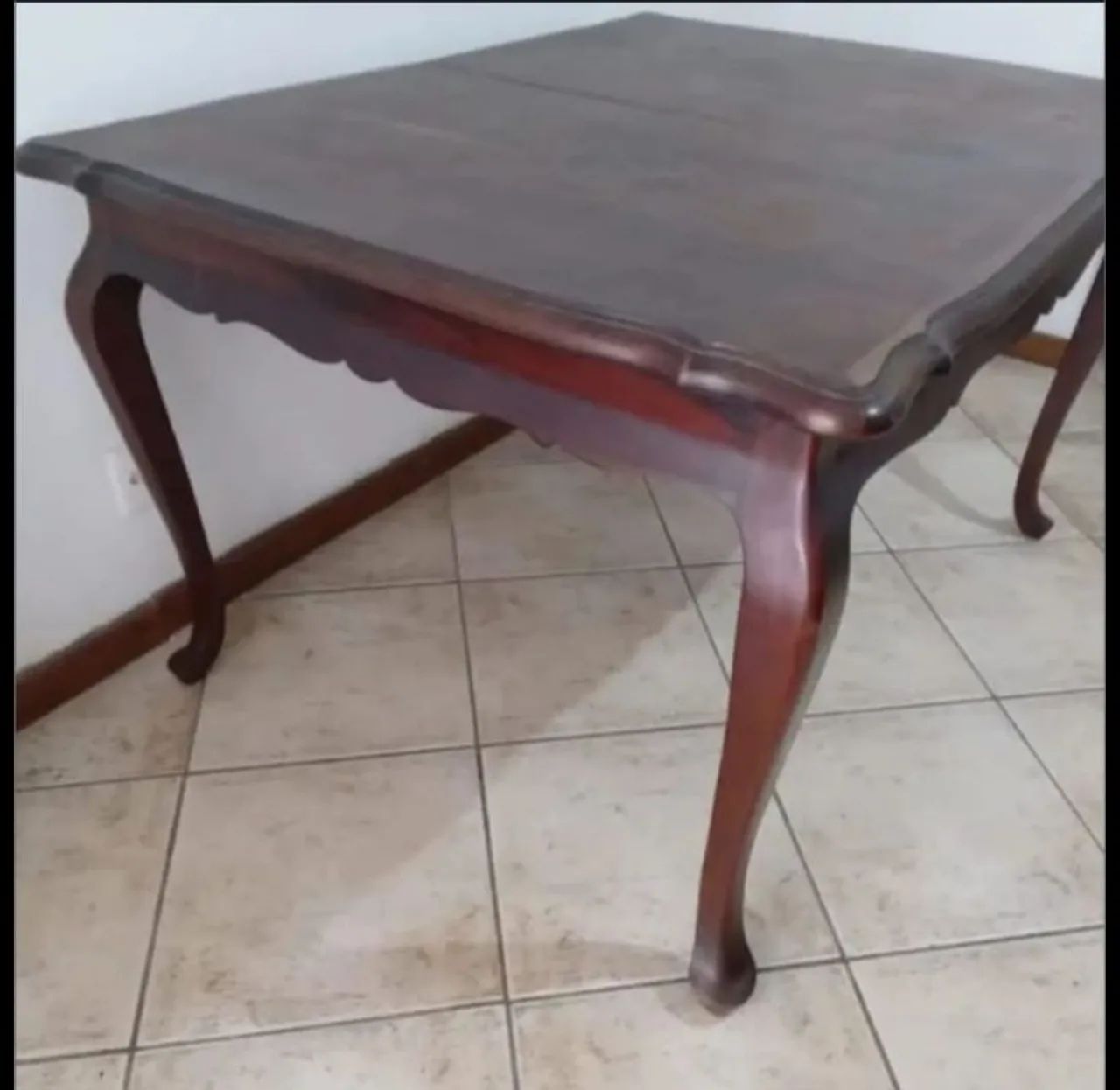 MESA CHIPANDELE EXTENSIVEL EM PERFEITO ESTADO 