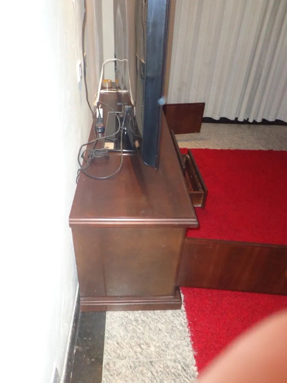 rack em madeira moveis de gramado - Foto 5
