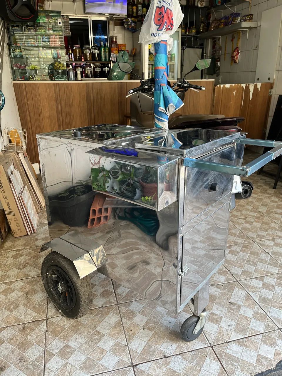 Carrinho de acai e sorvetes 