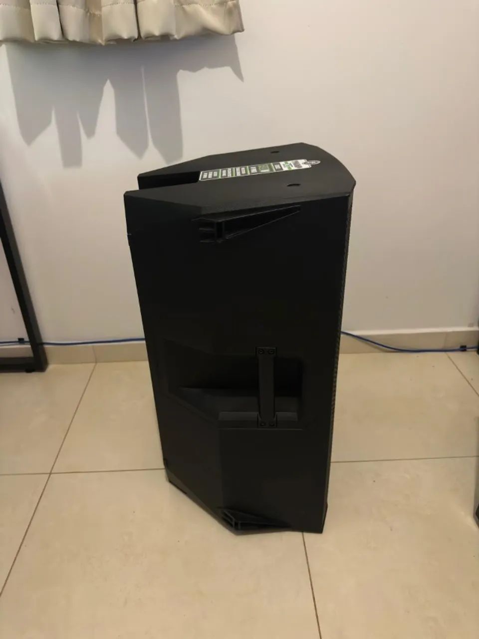 Caixa acústica amplificada de 15 polegadas Mackie Thump 215XT e 1400 W - Foto 5