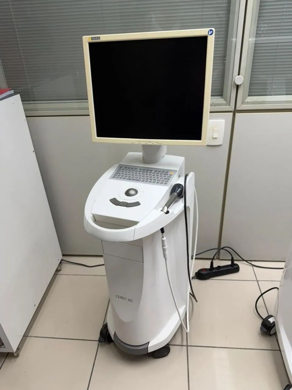 Scanner intraoral CEREC Omnicam AC 4.6 - Foto 2
