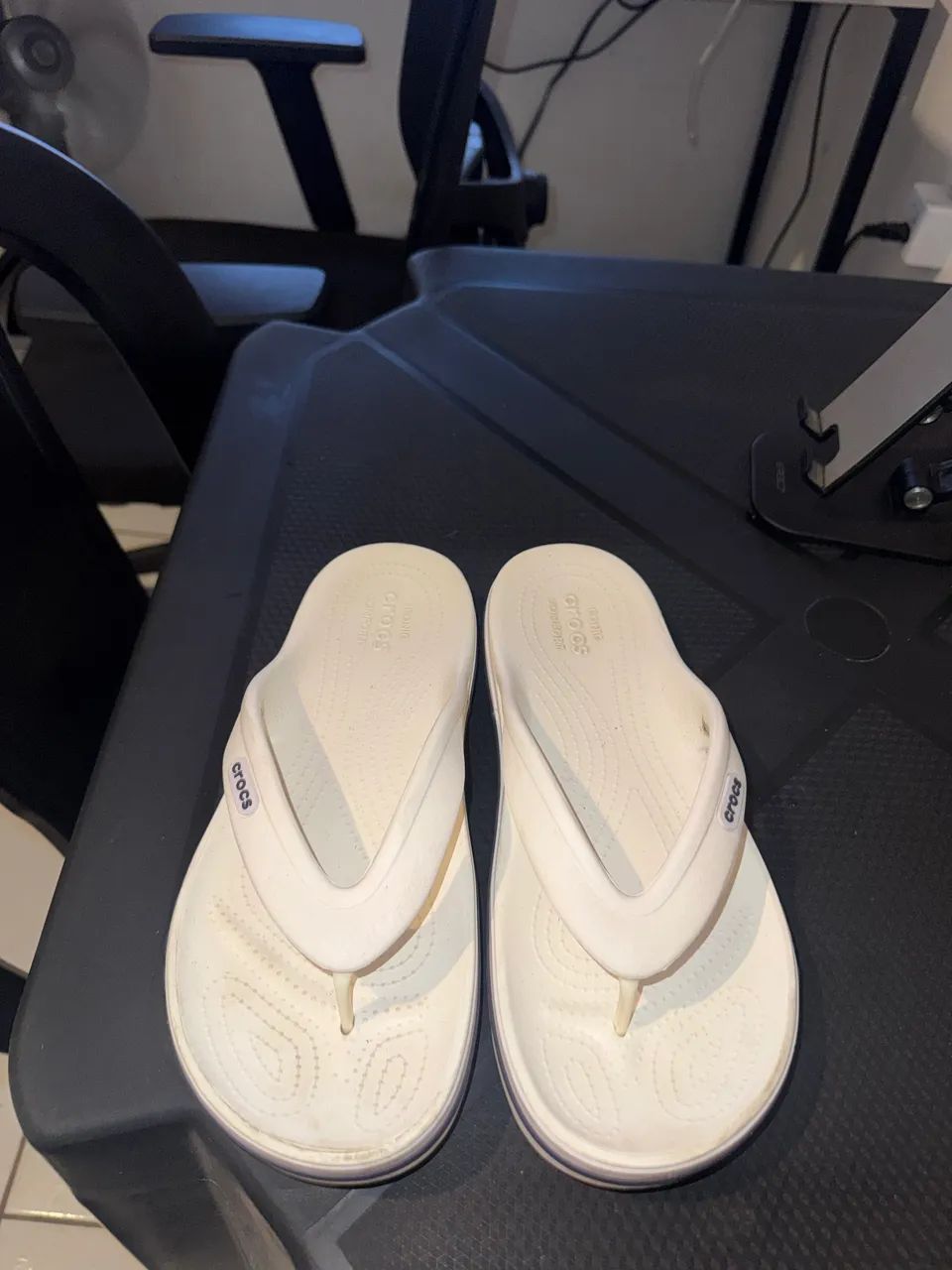Chinelo Crocs BAYABAND FILP BRANCO 