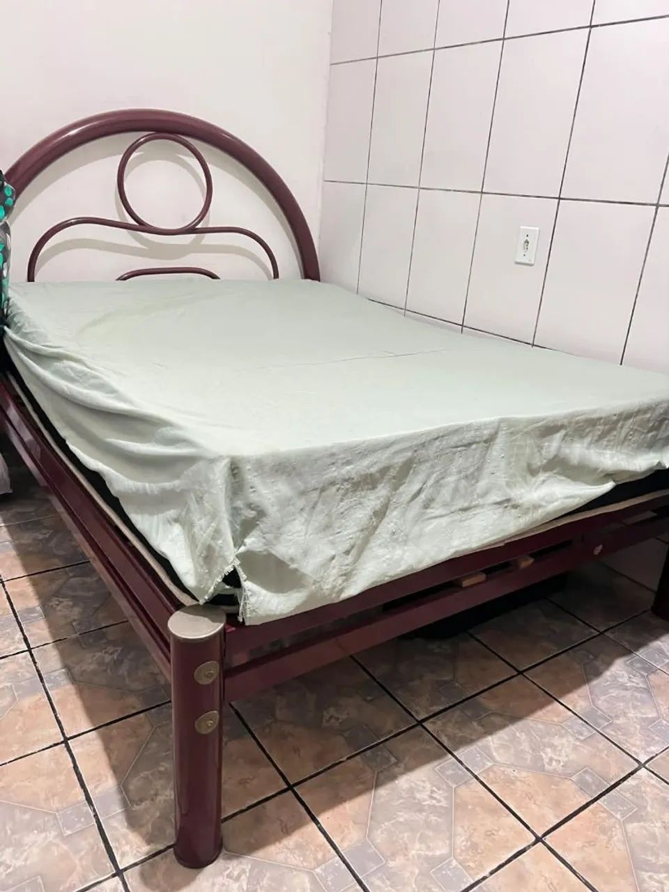 Cama de casal de Ferro (Faço Entrega)