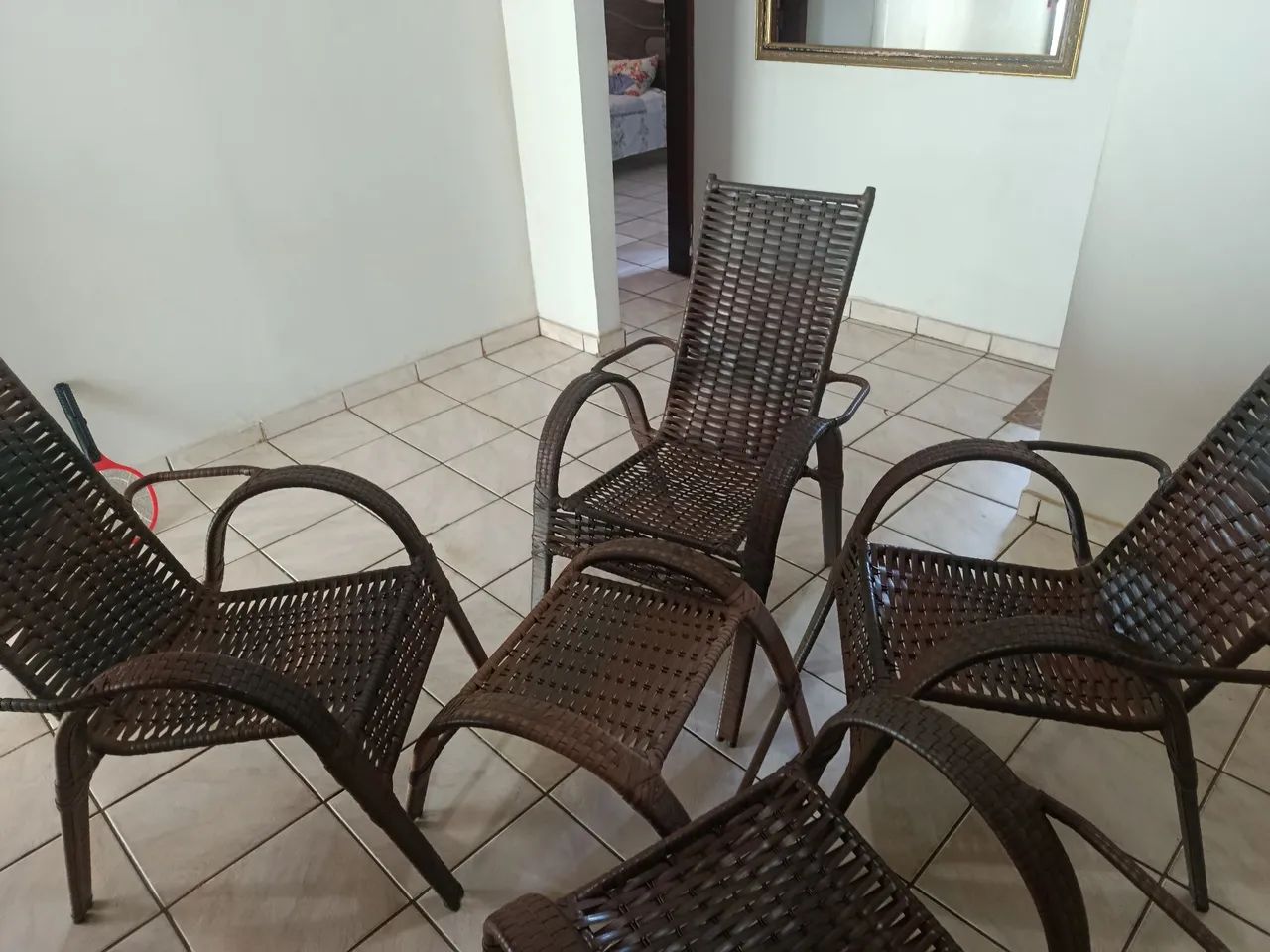 Vendo 4 cadeiras de fibras 