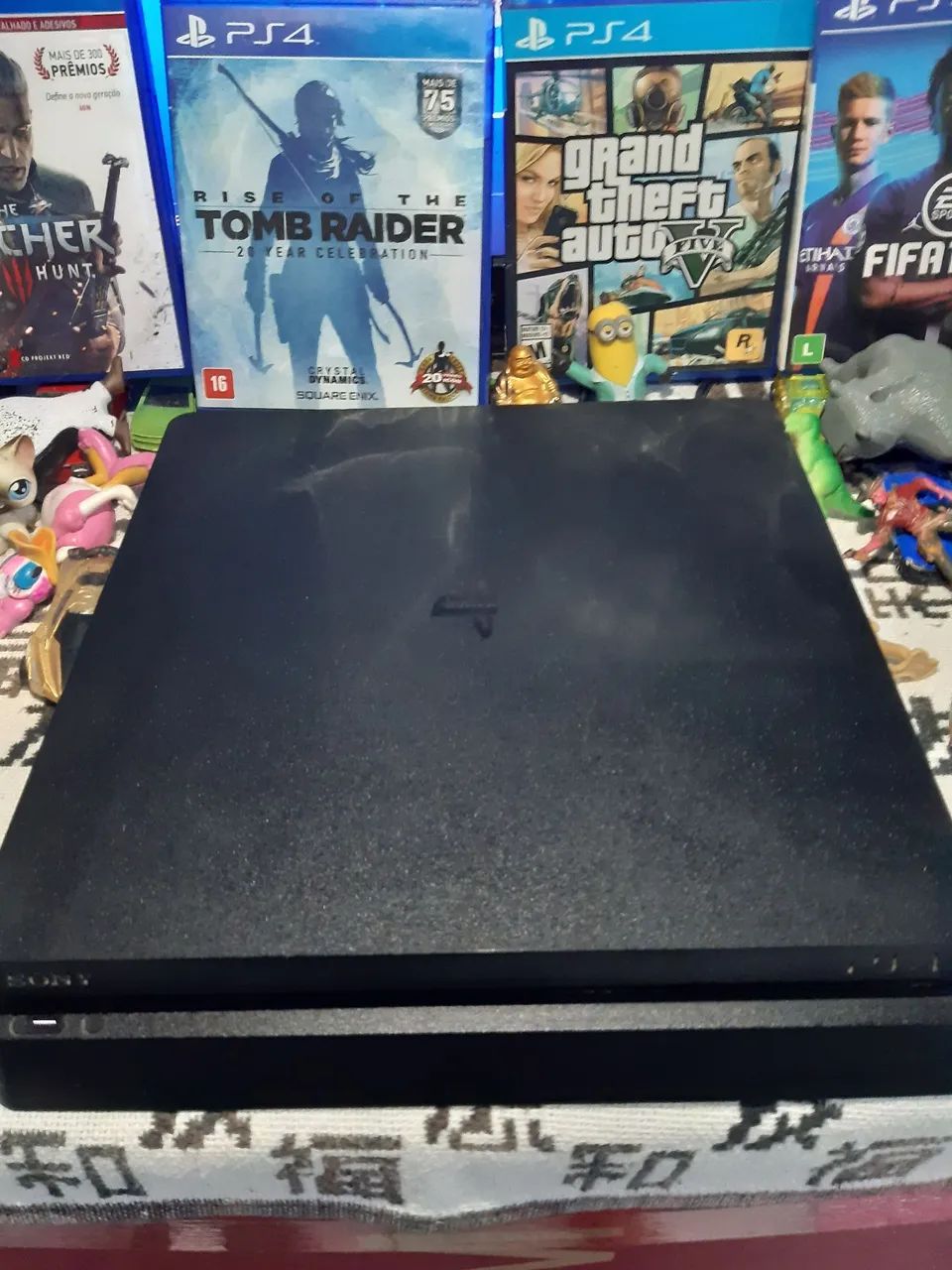 Playstation 4 1TB semi novo 20 jogos - Foto 2