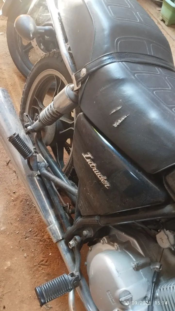 Suzuki intruder  - Foto 5