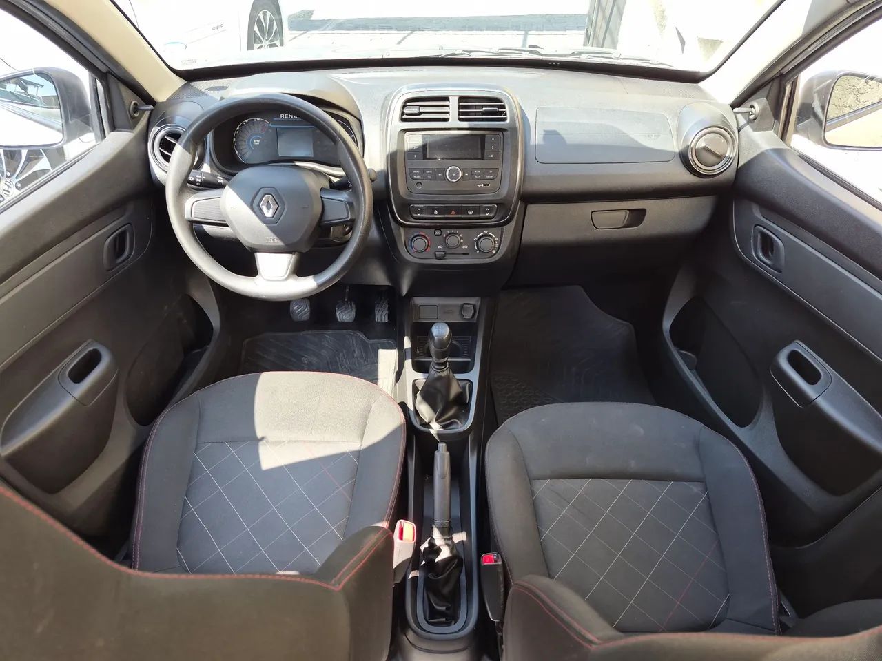 Renault Kwid Zen 1.0 Flex 12V 5p Mec., foto 6 de 8