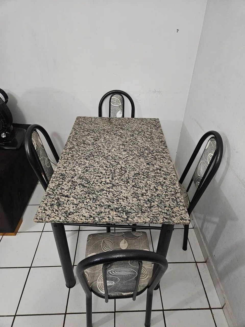 Mesa de Cozinha 4 cadeiras Preto/Granito - Foto 4