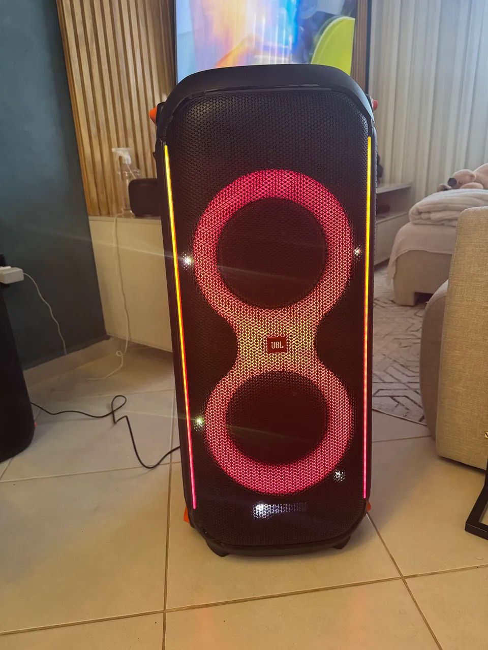 JBL Party box 710 