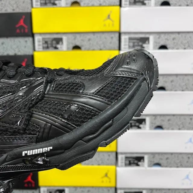 Balenciaga Runner 7.0 - Foto 3