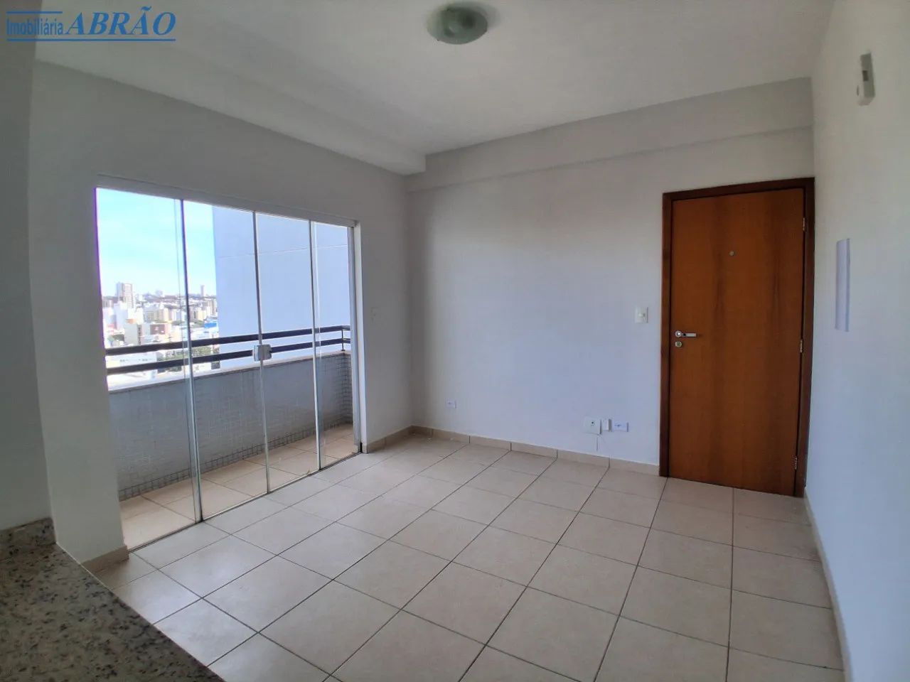 Apartamento Padrão para alugar em Zona 07, Maringá-PR - Foto 3