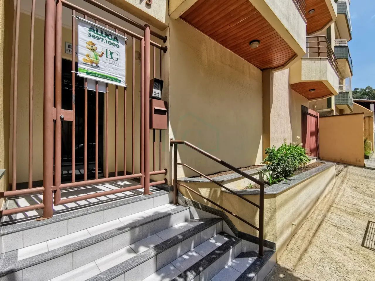 Apartamentos Padrão em Poços de Caldas - Foto 2