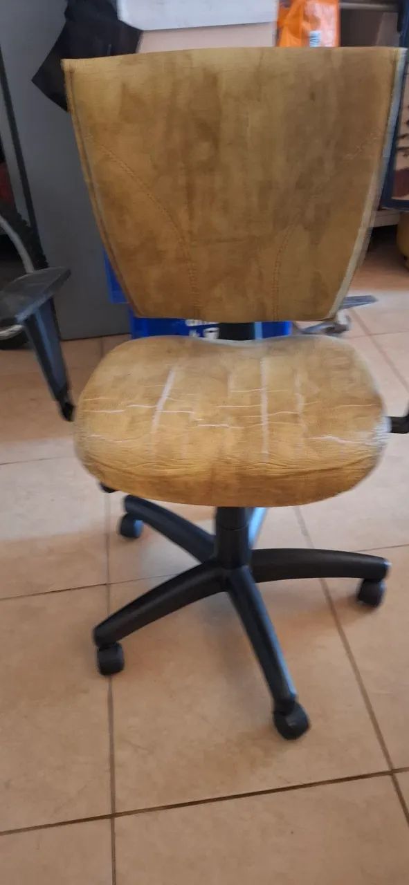 Cadeira escritório/estudos  - Foto 3