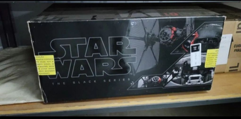 Nave starfighter StarWars lacrada - Foto 2