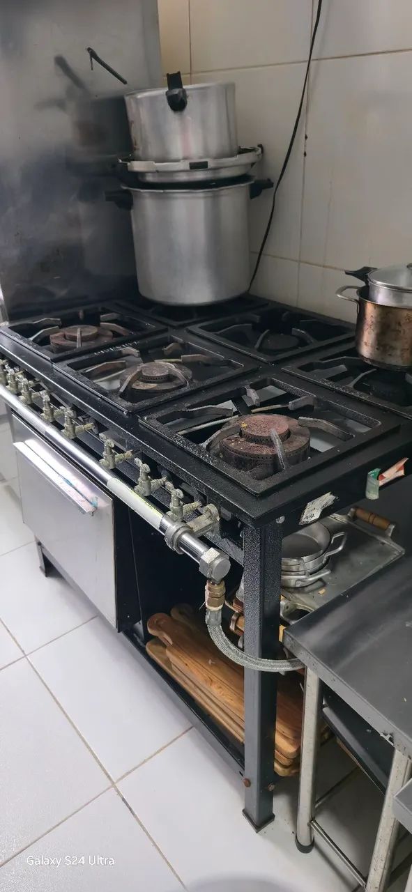 Fogão Venâncio 6 bocas misto baixa pressão mais forno a gás 