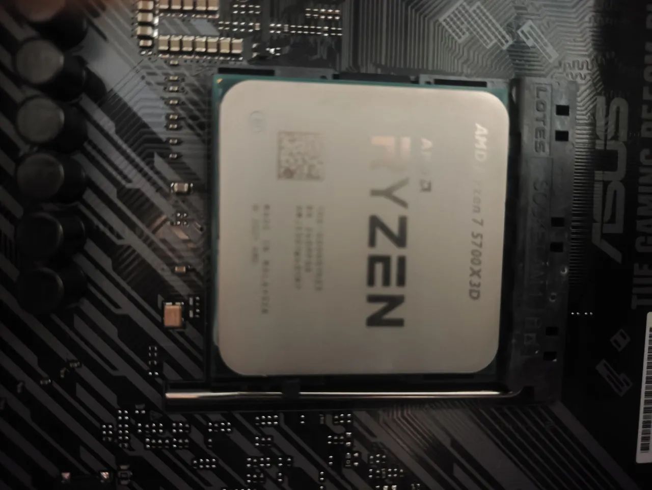 kit am4 Ryzen 7 5700x3d - Foto 3