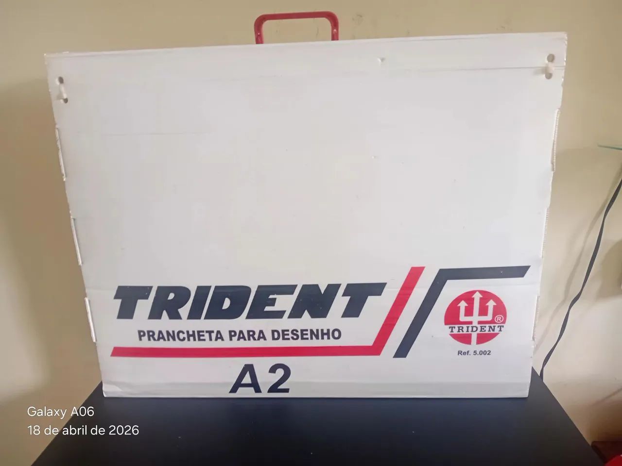 A2-sized glossy folder
