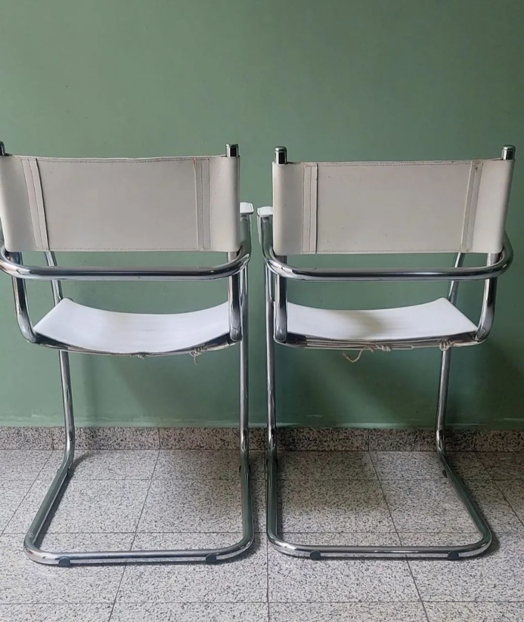 Par Antigas Cadeiras Bauhaus - Foto 2