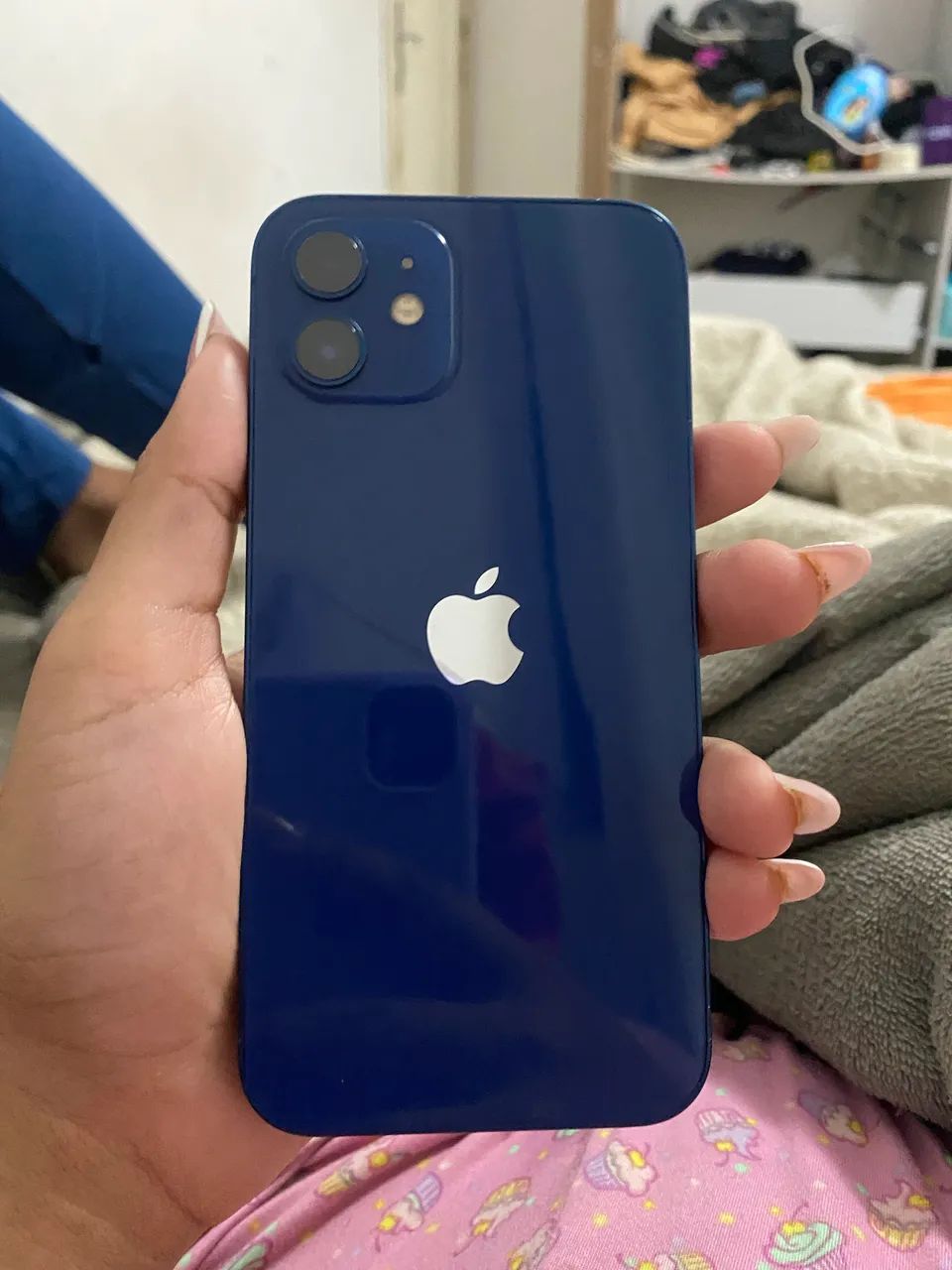 iPhone 12 em perfeito estado 