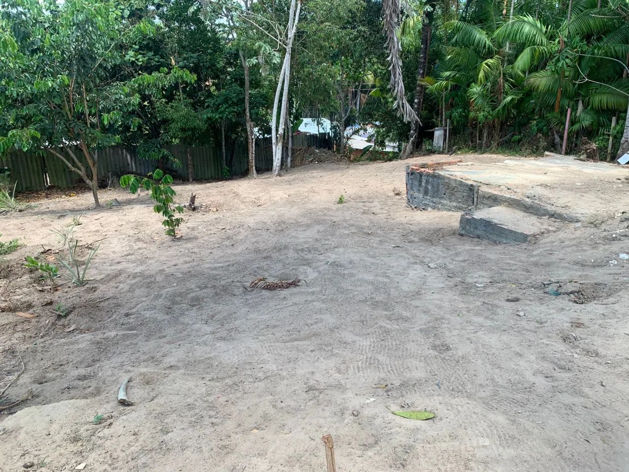 Terreno 8x25 