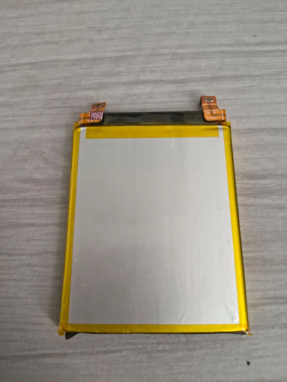 Bateria moto Edge 50 pro - Foto 2
