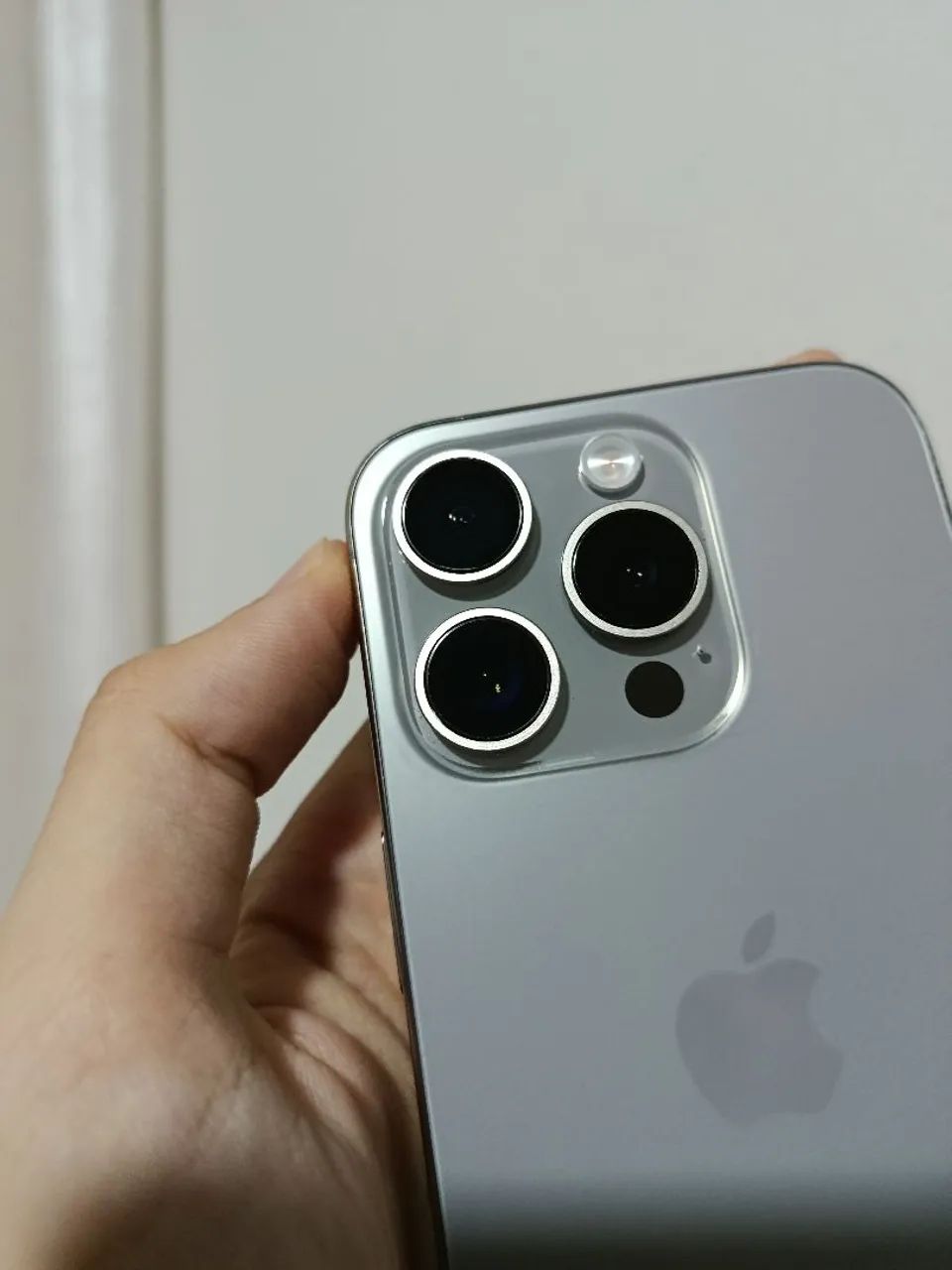 iPhone 15 Pro (128 GB - 87%) - Foto 2