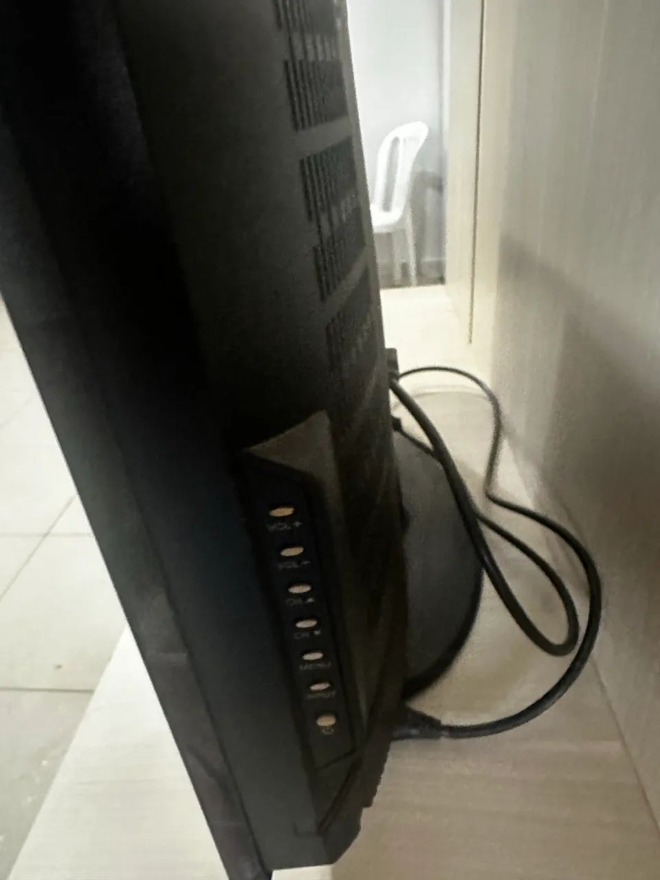 TV 32 Polegadas LED - Funcionando Perfeitamente - Ótimo Estado - Foto 4