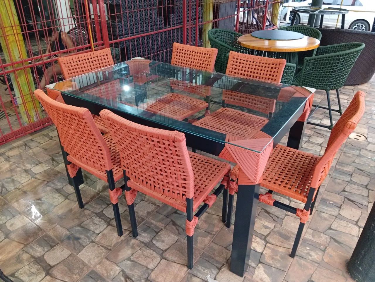 Mesa com 6 cadeiras na corda náutica 