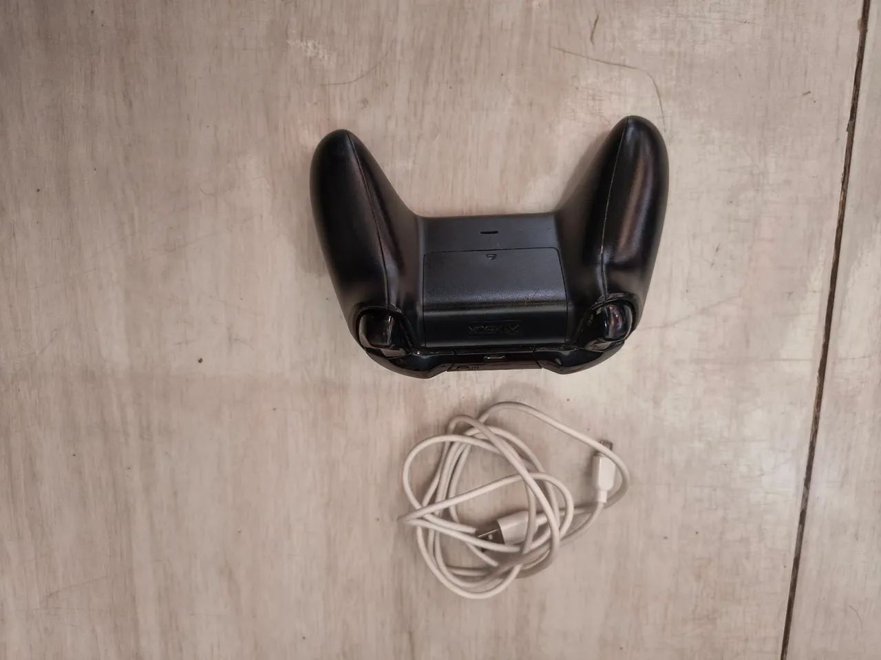 Controle Xbox One S Controller (modelo 1708). - Foto 2