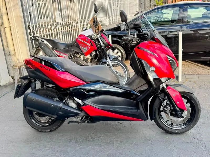 YAMAHA XMAX 2023 - Foto 5
