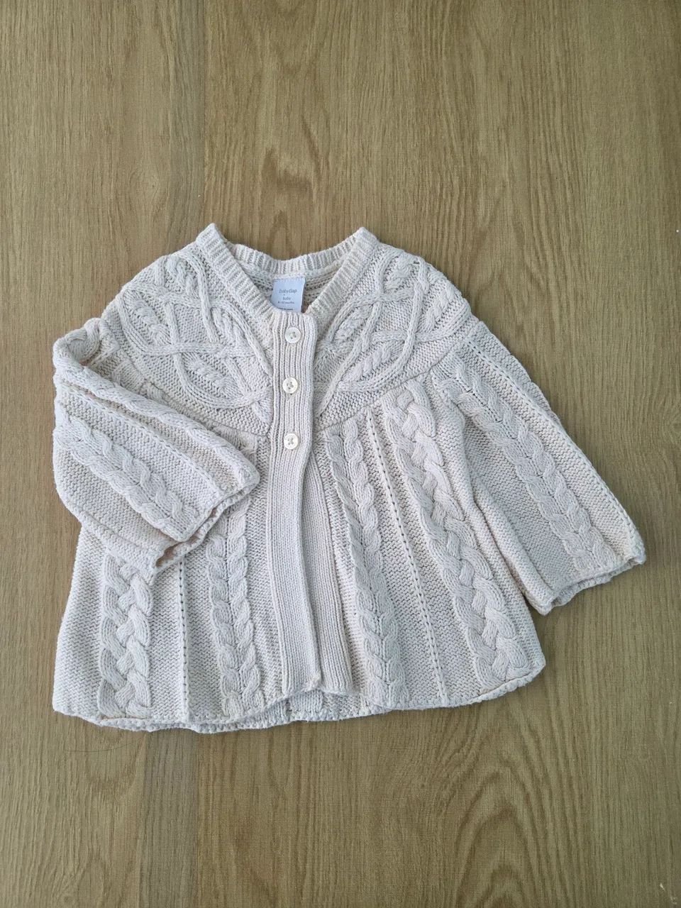 cardigan tricot baby gap bege 6-12 meses