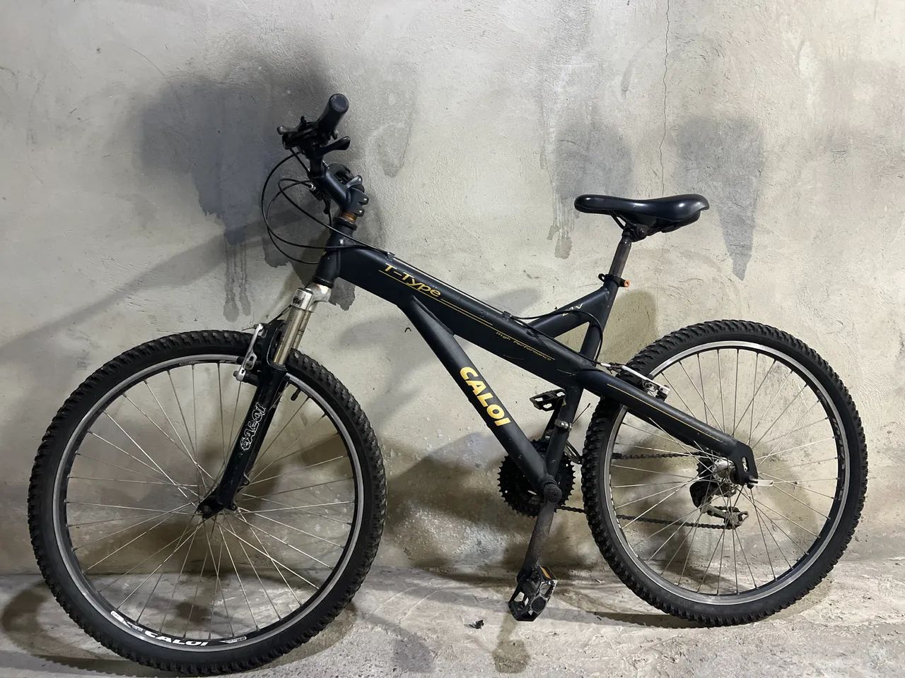 Bicicleta Caloi, aro 26 (seminova)