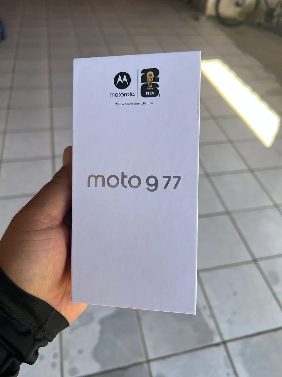 MOTO G77
