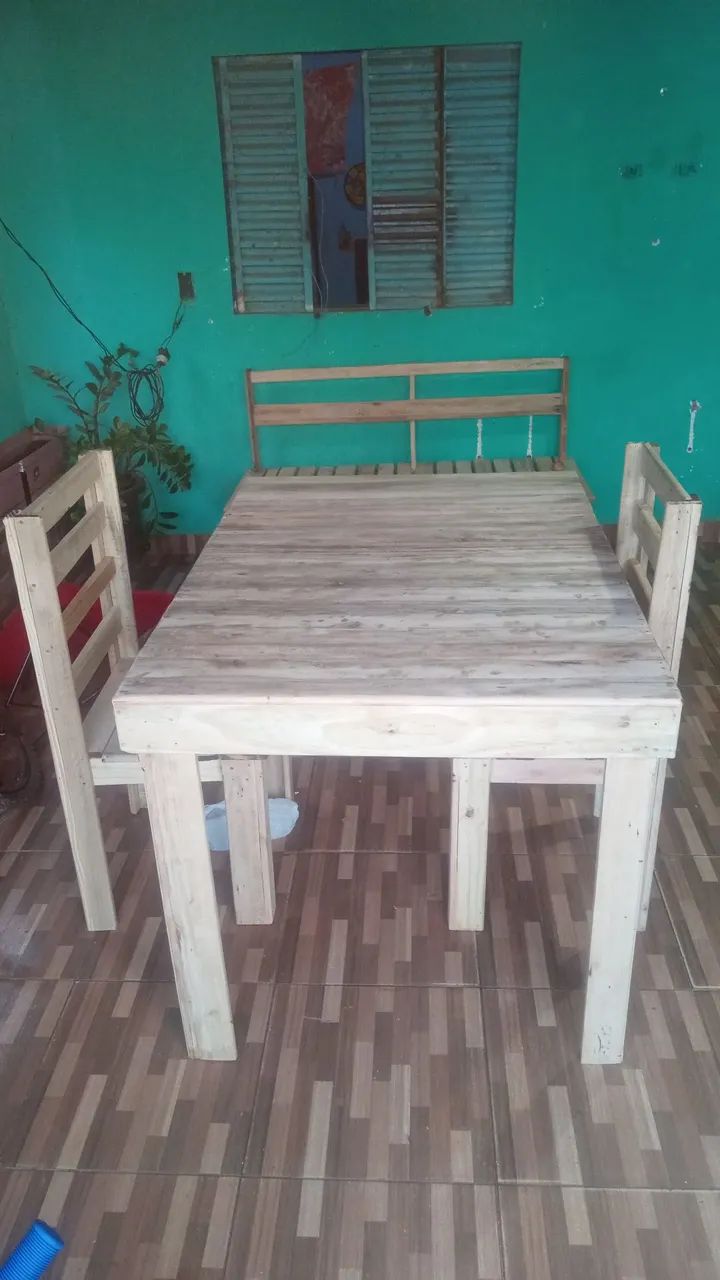 Vender se cadeira de madeira  - Foto 3