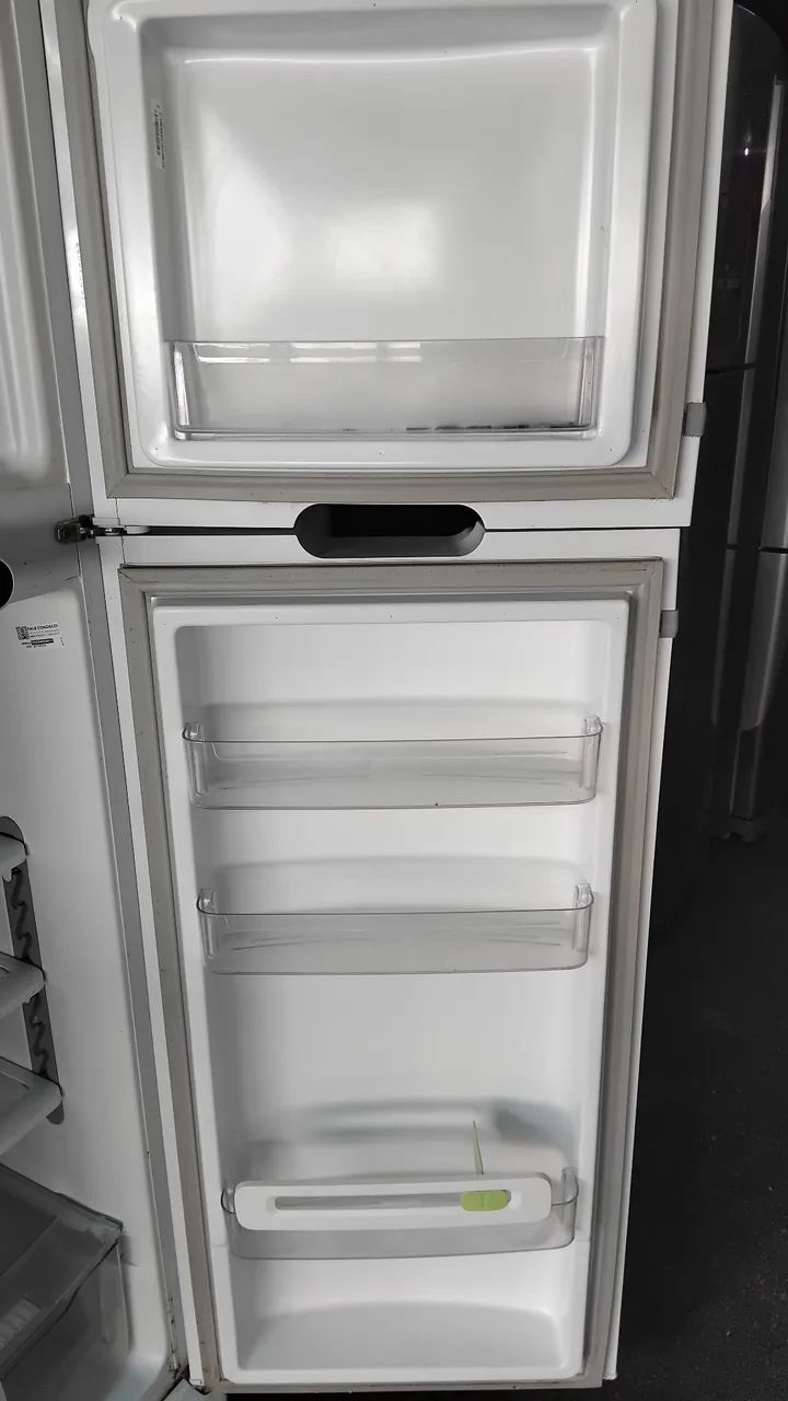 Vendo geladeira Consul  - Foto 5