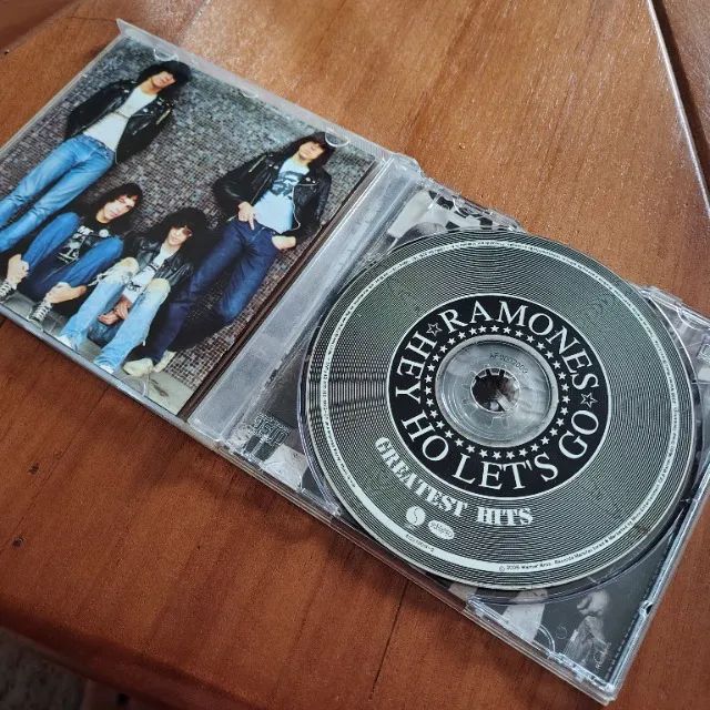 Cd Ramones, Men At Work, Rolling Stones - 50,00 CADA - Foto 2
