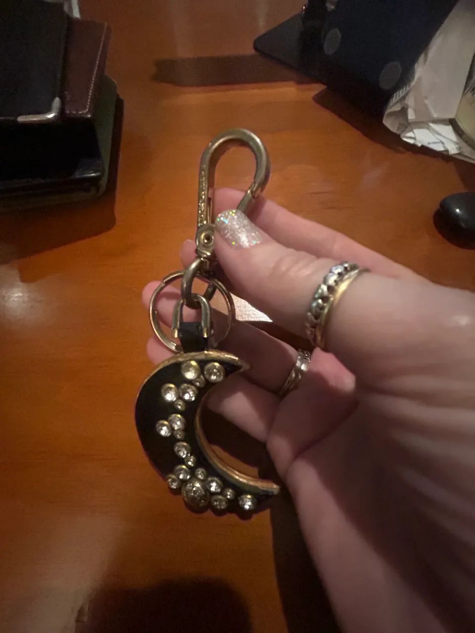 chaveiro victor hugo com swarovski - Foto 2