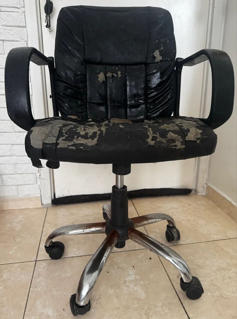 Cadeira de escritório (para reforma) - Foto 2