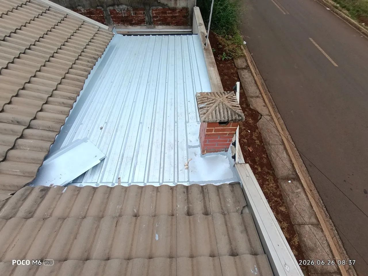 Cobertura de telha de ferro  - Foto 4