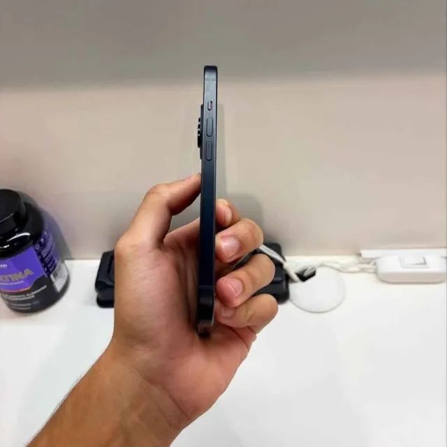 iPhone 15 + Carregador + Capa - Foto 3