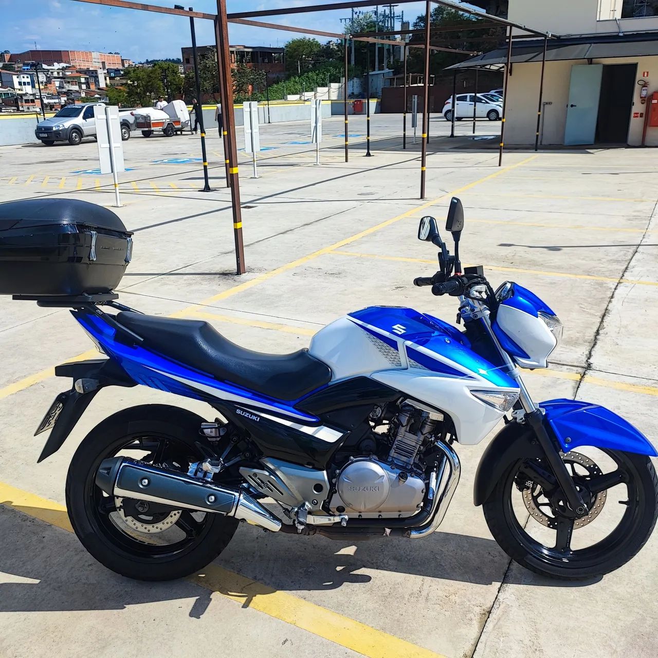 SUZUKI INAZUMA 2015 - Foto 2