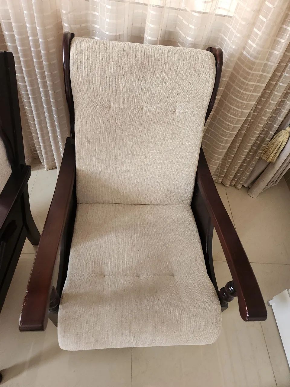 Conjunto 2 poltronas madeira maciça  - Foto 3