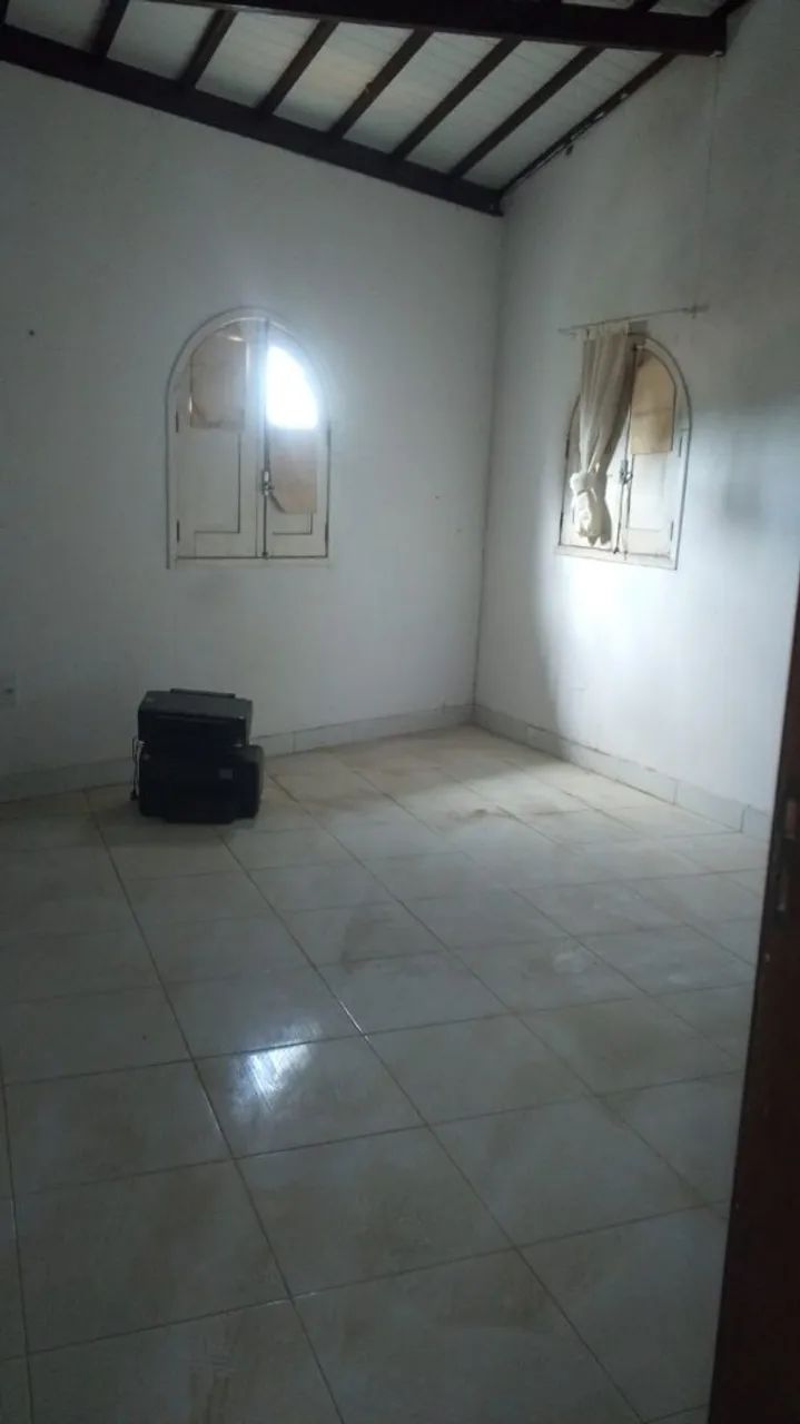 Aluga se uma casa no pavimento superior com - Foto 5