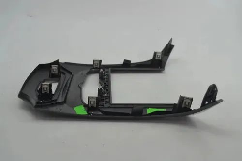 Moldura Radio Central Painel Chevrolet Cruze 2017 Original Preto - Foto 5