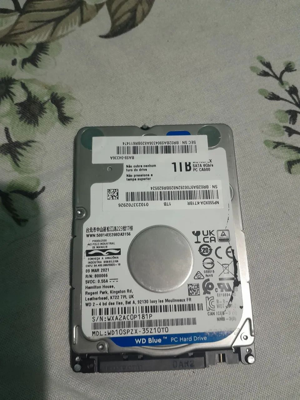 Vendo  HD de notebook 1tera 