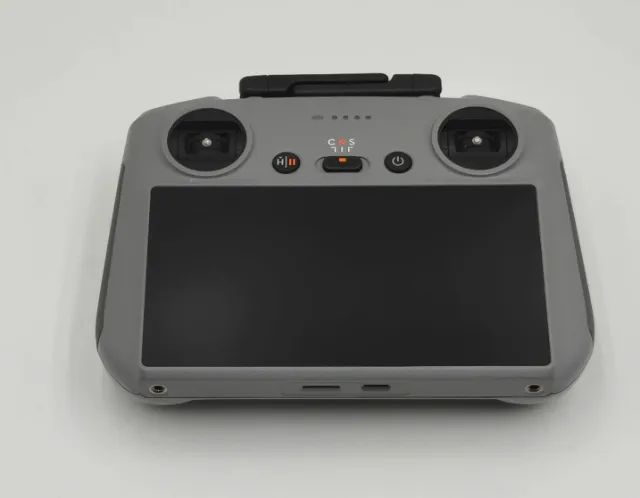 DJI Air 3S com Câmera Dupla - Combo Fly More - Três Baterias - Controle Remoto com Tela - Foto 4