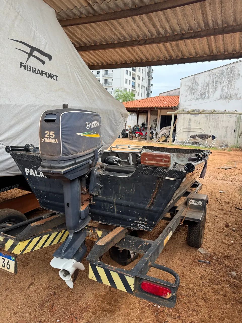 Barco de pesca motor Yamaha 25 Hp