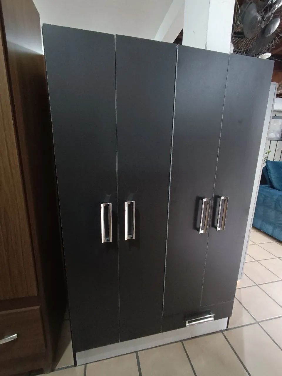 Guarda roupa de 4 Portas  - Foto 4