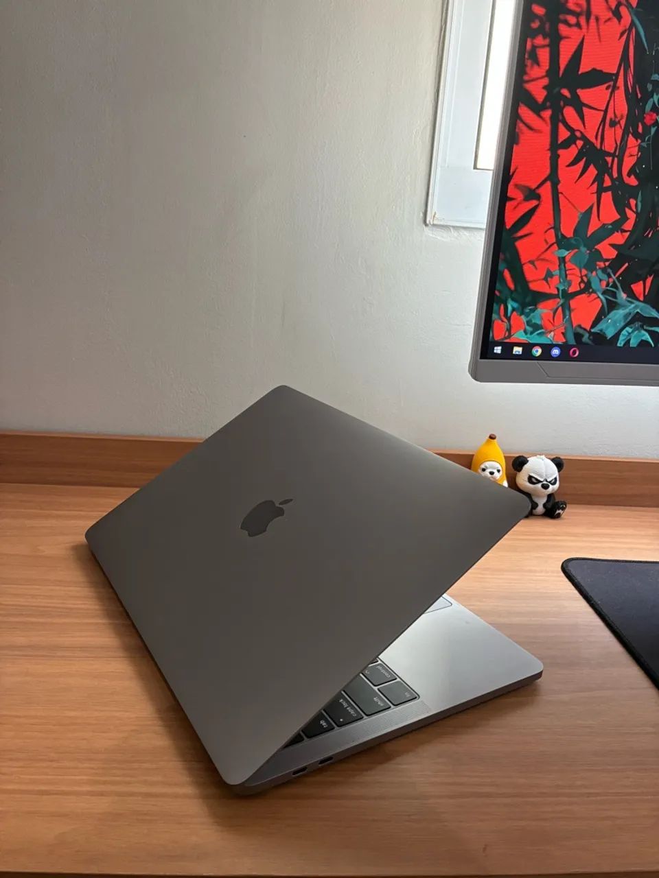 MacBook Pro 2019 TouchBar 8ram 256ssd - Foto 3